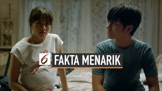 Film Dua Garis Biru mulai bisa dinikmati di sejumlah bioskop. Selain sempat diboikot, berikut beberapa fakta menarik film yang diperankan Dua Garis Biru diperankan oZara JKT 48 dan Angga Aldi Yunanda.