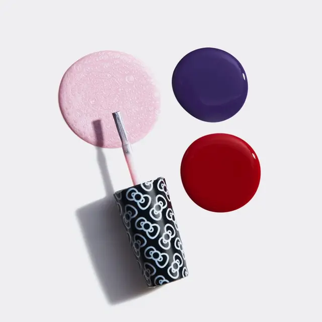 Menikmati Liburan dengan Tampil Manis dan Menggemaskan dengan Cat Kuku Hello Kitty