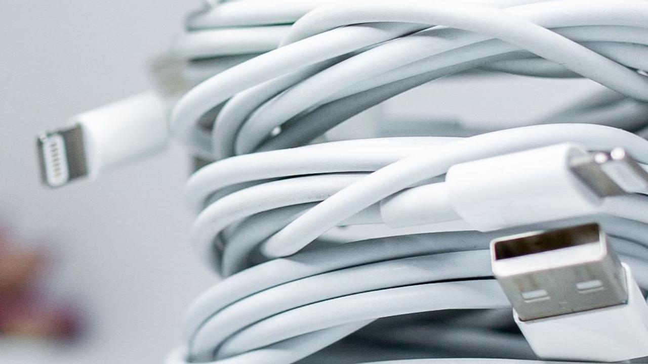Gunakan Charger Asli dan Berkualitas