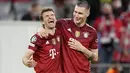 Hasil ini mengukuhkan Die Roten di puncak klasemen Grup E Liga Champions dengan enam poin, disusul Benfica dengan empat poin usai mengandaskan Barcelona 3-0. (AP/Matthias Schrader)