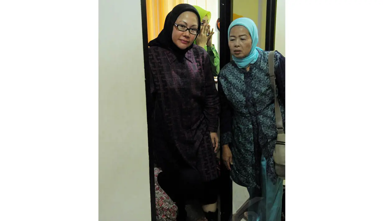 Namun dalam kesaksiannya, asisten pribadi Ratu Atut itu lebih banyak mengaku lupa saat menjawab pertanyaan hakim, Jakarta, Kamis (26/6/14). (Liputan6.com/Faisal R Syam) 
