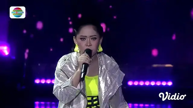 Soimah di Konser Top 24 Show D'Academy 5 Grup 5