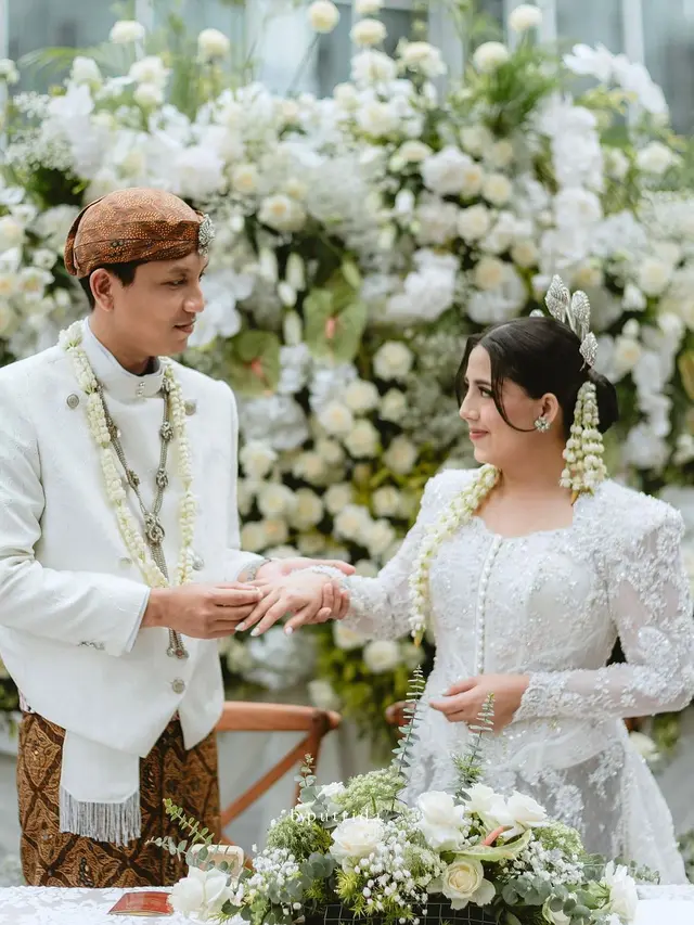 6 Potret Pernikahan YouTuber Nessie Judge, Sosok Suami Curi Perhatian