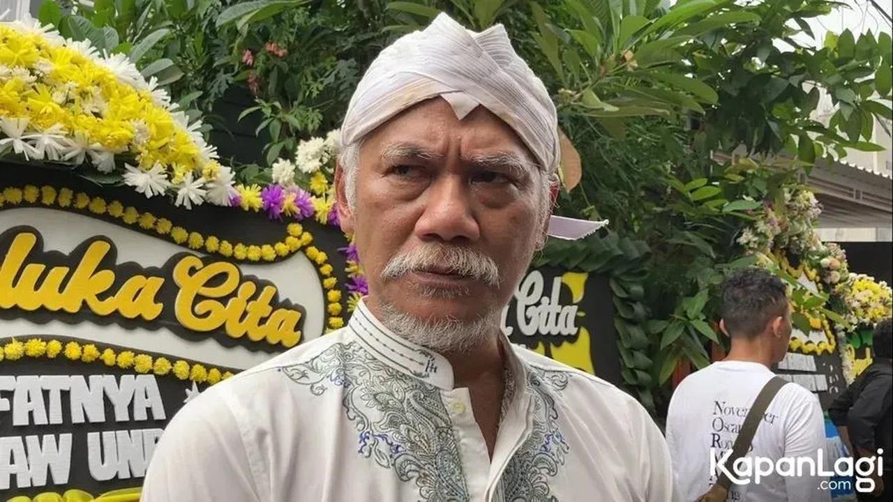 Kondisi Tio Pakusadewo Membaik, Dewi Perssik Berharap Bisa Main Film Bareng