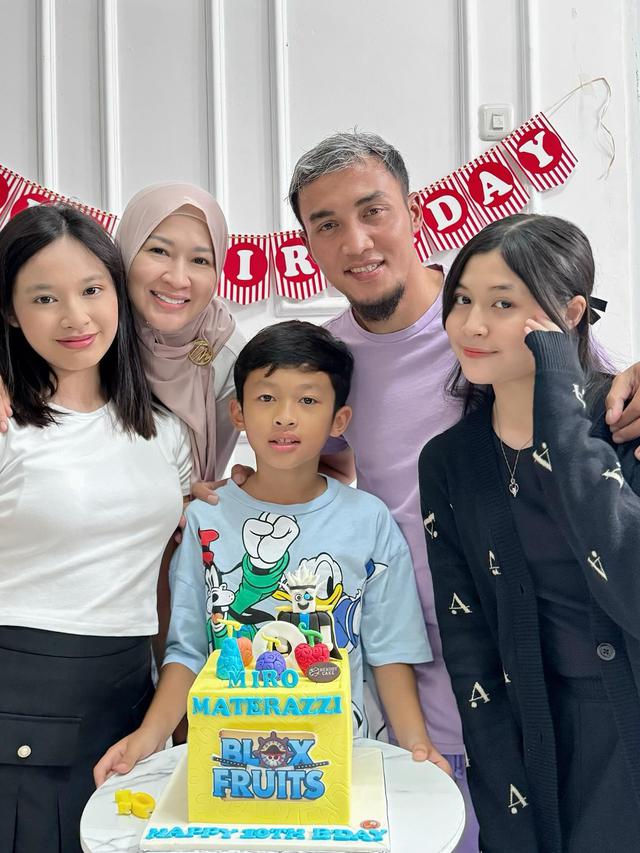 Tampil Kompak, Ini 7 Potret Okie Agustina dan Gunawan Dwi Cahyo Rayakan Ultah Anak