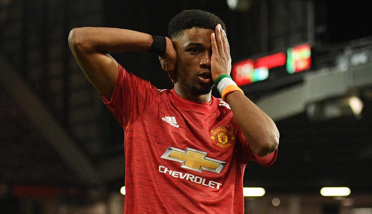 Amad Diallo. Sayap berusia 19 tahun ini sempat bermain 3 kali di Premier League musim 2020/2021. Bersama tim U-23 musim 2021/2022 ia telah tampil 2 kali dengan torehan 2 gol dan 1 assist. Pada Januari 2022 ini ia berencana dipinjamkan ke Feyenoord selama 18 bulan. (AFP/Oli Scarff)