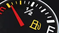 6 Efek Buruk Tangki Motor yang Sering Kosong
