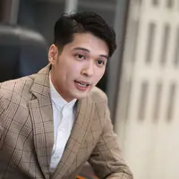 Potret Pengacara Ganteng yang Disebut Ingin Taaruf dengan Inara Rusli