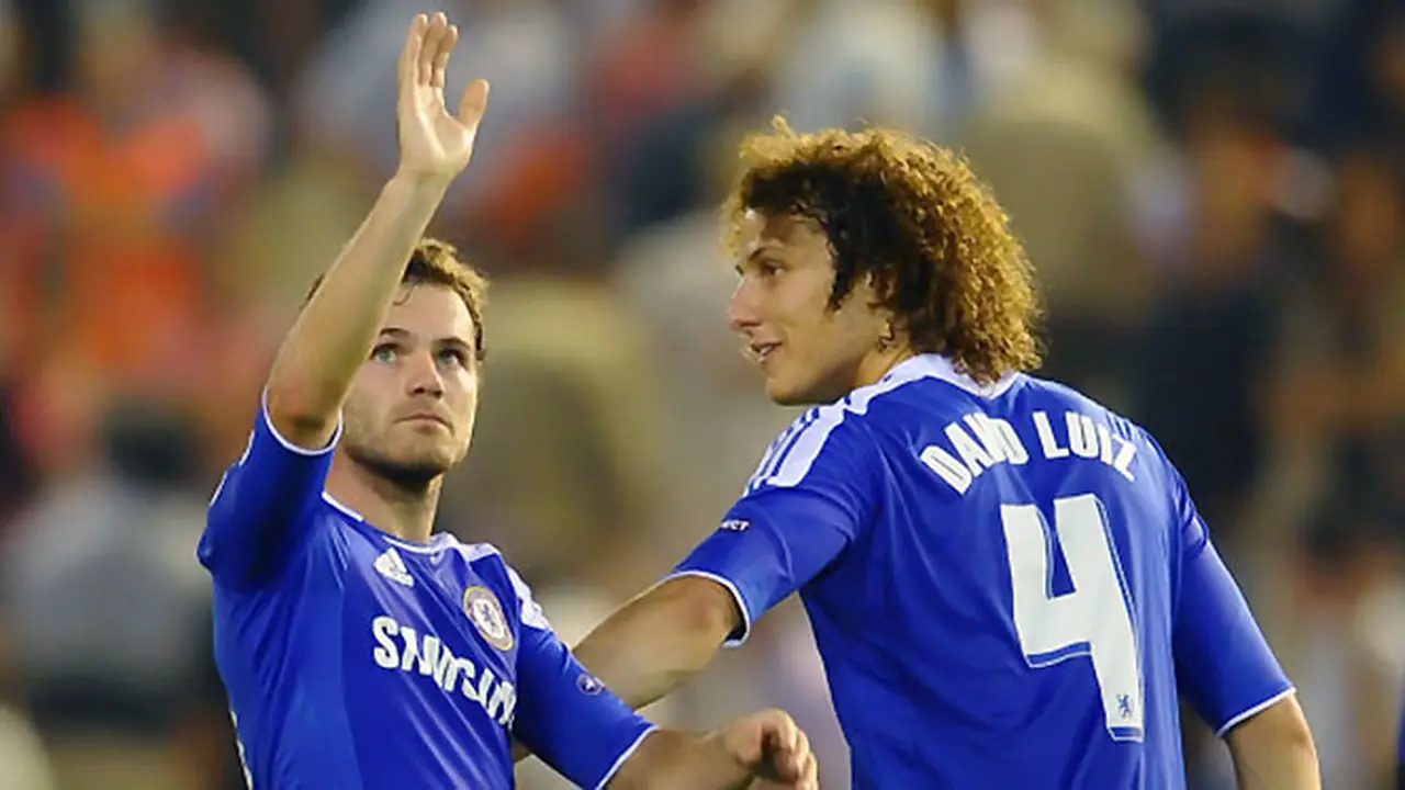 mata-david-luiz-130924a.jpg