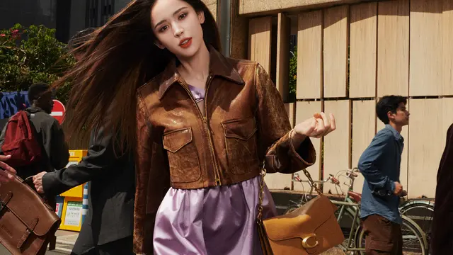 Kampanye Terbaru Coach, 'On Your Own Time' untuk Koleksi Spring 2025 (photo by COACH)