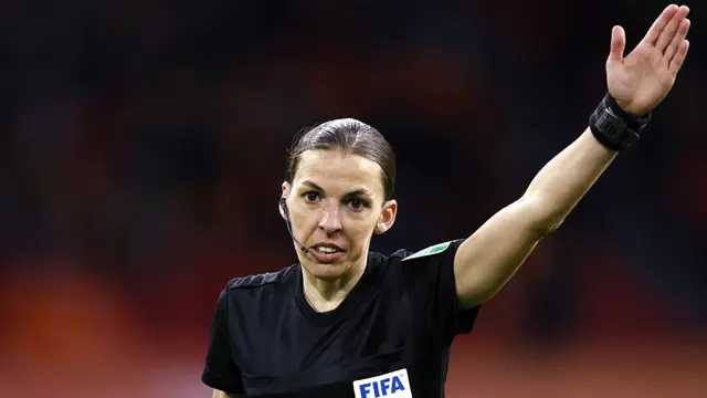 FOTO: Buang Banyak Peluang, Belanda Cuma Menang 2-0 atas Latvia - Stephanie Frappart