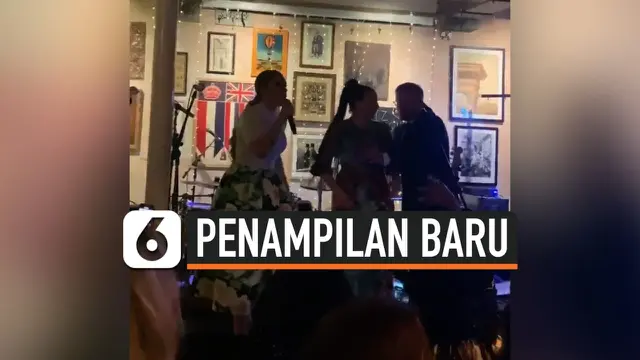 VIDEO: Adele Curi Perhatian Publik di Pernikahan Sahabatnya