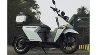 Pindad mengenalkan skuter elektrik konsep bernama EV-Scooter.