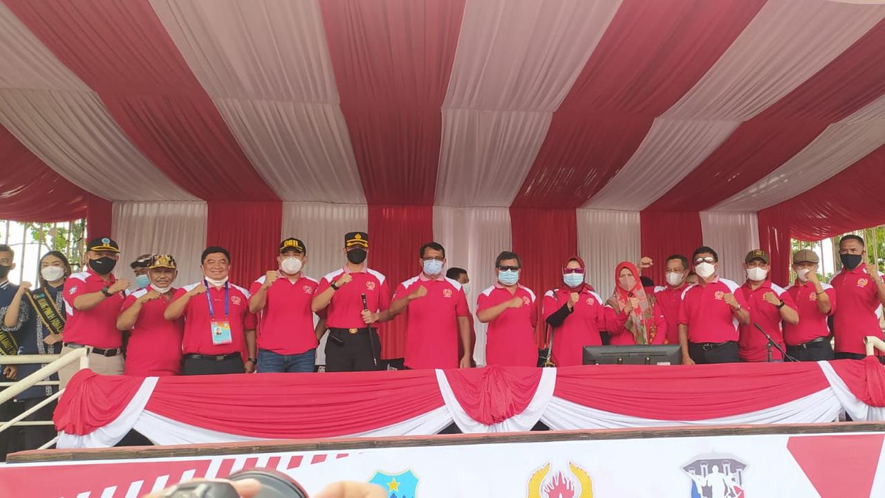 Bupati Garut Rudy Gunawan dan forkopimda Garut lainnya, secara resmi membuka gelaran Porkab Garut 2020.