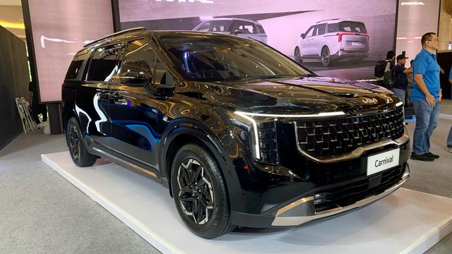 The New Kia Carnival