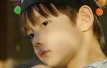 Beberapa Potret Mengharukan Aktor Cilik Jeong Hyun Jun Berpidato Kenang Lee Sun Kyun, Anggap Ayah Sendiri