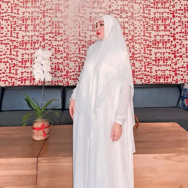 Gamis Abaya Angelina Sondakh