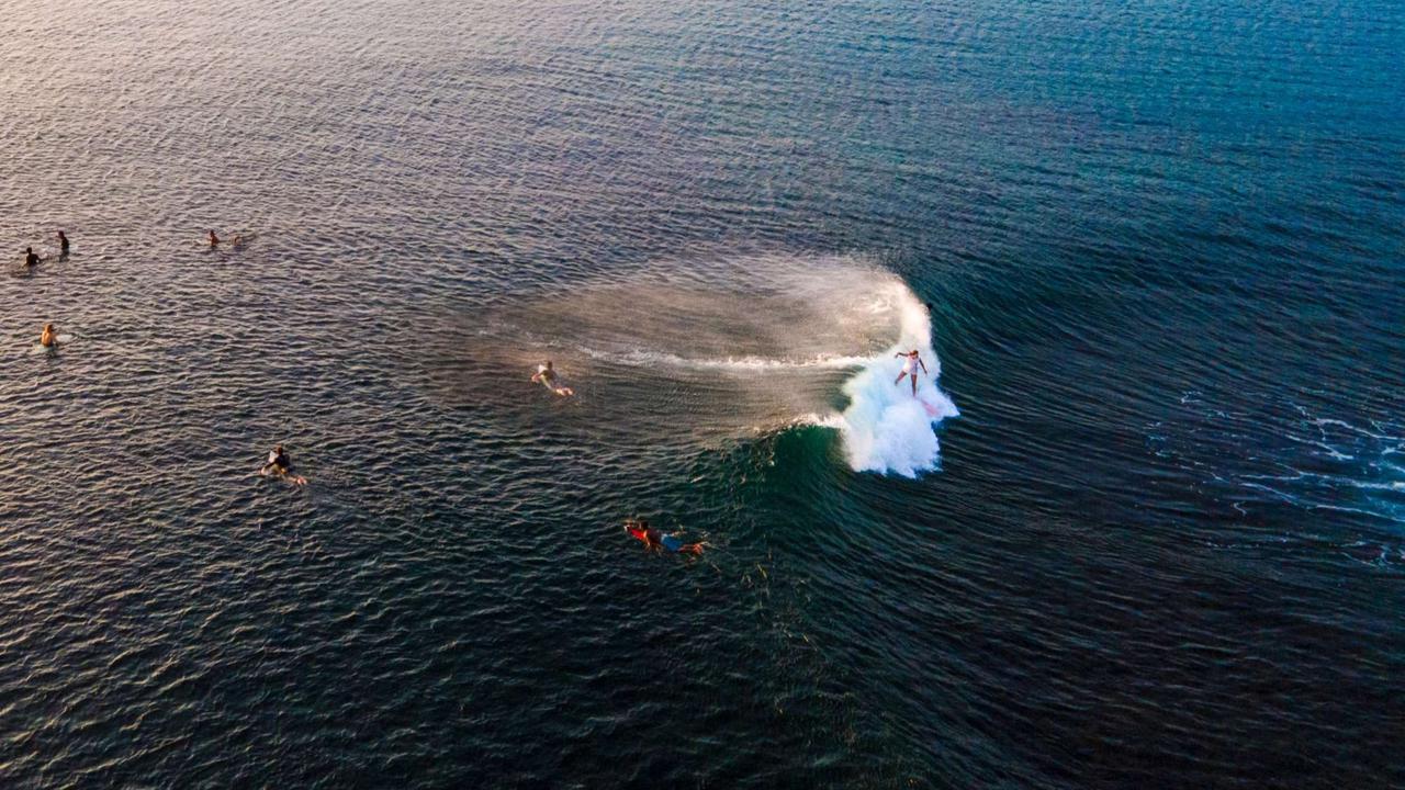 Keindahan Pantai Lhoknga Aceh Jadi Surganya Peselancar di Ujung Barat IndonesiaKeindahan Pantai Lhoknga Aceh Jadi Surganya Peselancar di Ujung Barat Indonesia