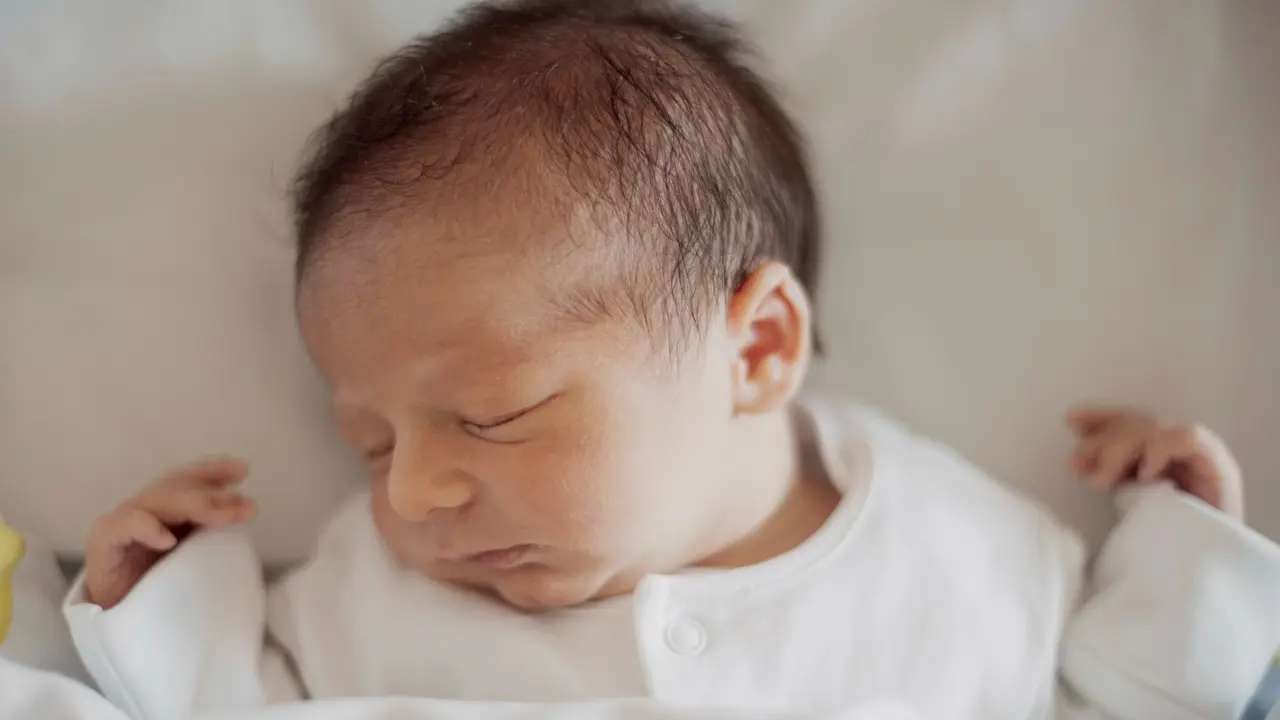 Perkembangan Bayi Baru Lahir hingga Usia 12 Bulan, Ini Kemampuan Dasar