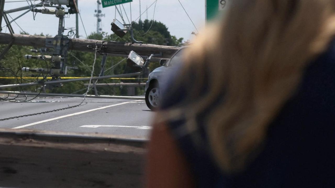 Peringatan itu dikeluarkan di 10 negara bagian dari Tennessee hingga New York.