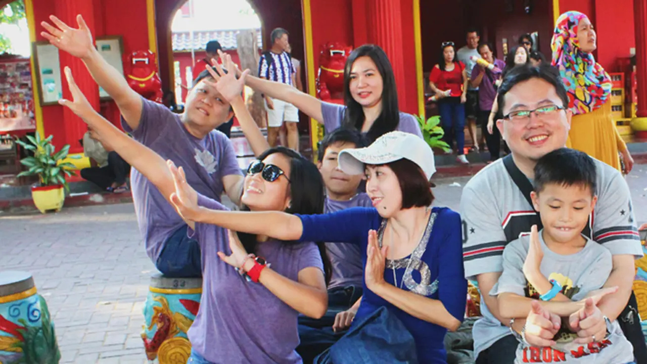 #LebaranNarsis Sekeluarga Bergaya di Kuil Sam Poo Kong