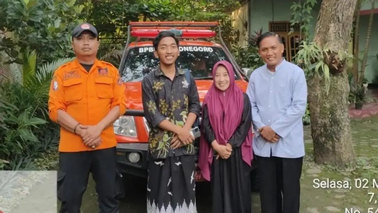 Dua warga Bojonegoro tiba di rumah usai dijemput dari Sudan yang dilanda perang. (Istimewa)
