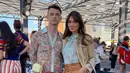 Luna Maya bersama Thomas Doherty di New York Fashion Week 2021 (Foto: Instagram/@lunamaya)