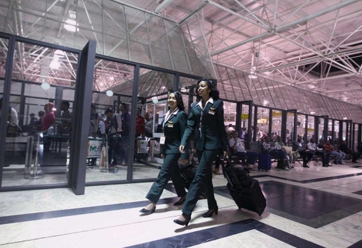 Keren, kru di penerbangan Ethiopian Airlines ini wanita semua