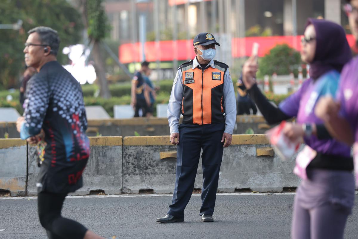 Abu Vulkanik Tak Halangi Warga Berolahraga di CFD