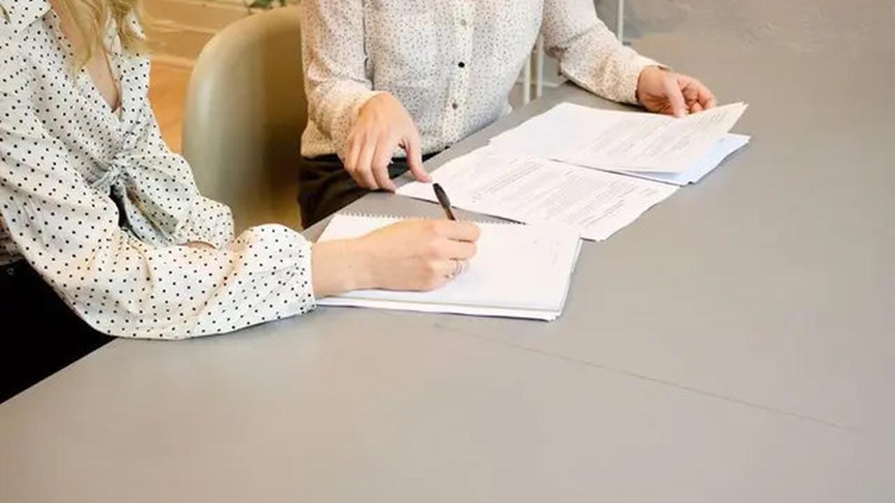 Tanda-Tanda Karakter Berkelas pada Perempuan Sederhana yang Mengesankan