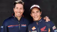 Pebalap Repsol Honda, Marc Marquez, mengaku diperlakukan seperti adik sendiri oleh Nicky Hayden.(Instagram/@marcmarquez93)