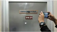 Penyidik Komisi Pemberantasan Korupsi resmi menetapkan Anggota Komisi V DPR Damayanti Wisnu Putranti, sebagai tersangka kasus dugaan suap pembahasan proyek di Kementerian Pekerjaan Umum dan Perumahan Rakyat 2016.