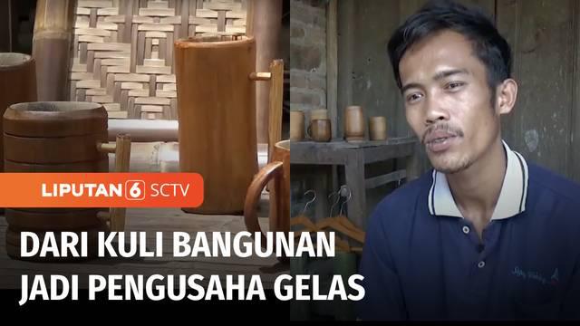 Siapa bilang kuli bangunan tak bisa jadi pengusaha? Andi Setiawan, seorang warga Klaten, dulunya kuli bangunan. Keisengannya membuat kerajinan gelas dari limbah bambu berbuah manis. Tak hanya menghasilkan jutaan rupiah, kini dirinya bisa mempekerjaka...