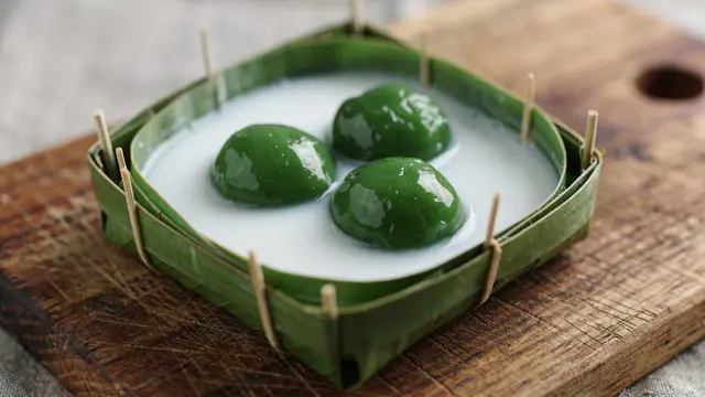 MEmbuat Kue Mandi