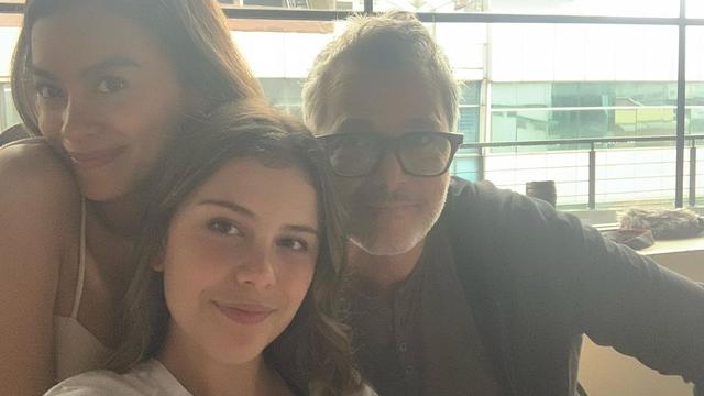 7 Potret Kebersamaan Eva Celia dan Ayah Sambungnya, Akrab Banget