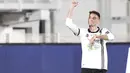 Pemain Spezia Giulio Maggiore melakukan selebrasi usai mencetak gol ke gawang Inter Milan pada pertandingan Serie A di Stadion Alberto Picco, Spezia, Italia, 15 April 2022. Inter Milan menang 3-1. (Tano Pecoraro/LaPresse via AP)