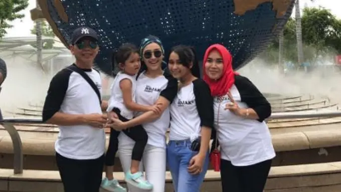 [Bintang] Ayu Ting Ting