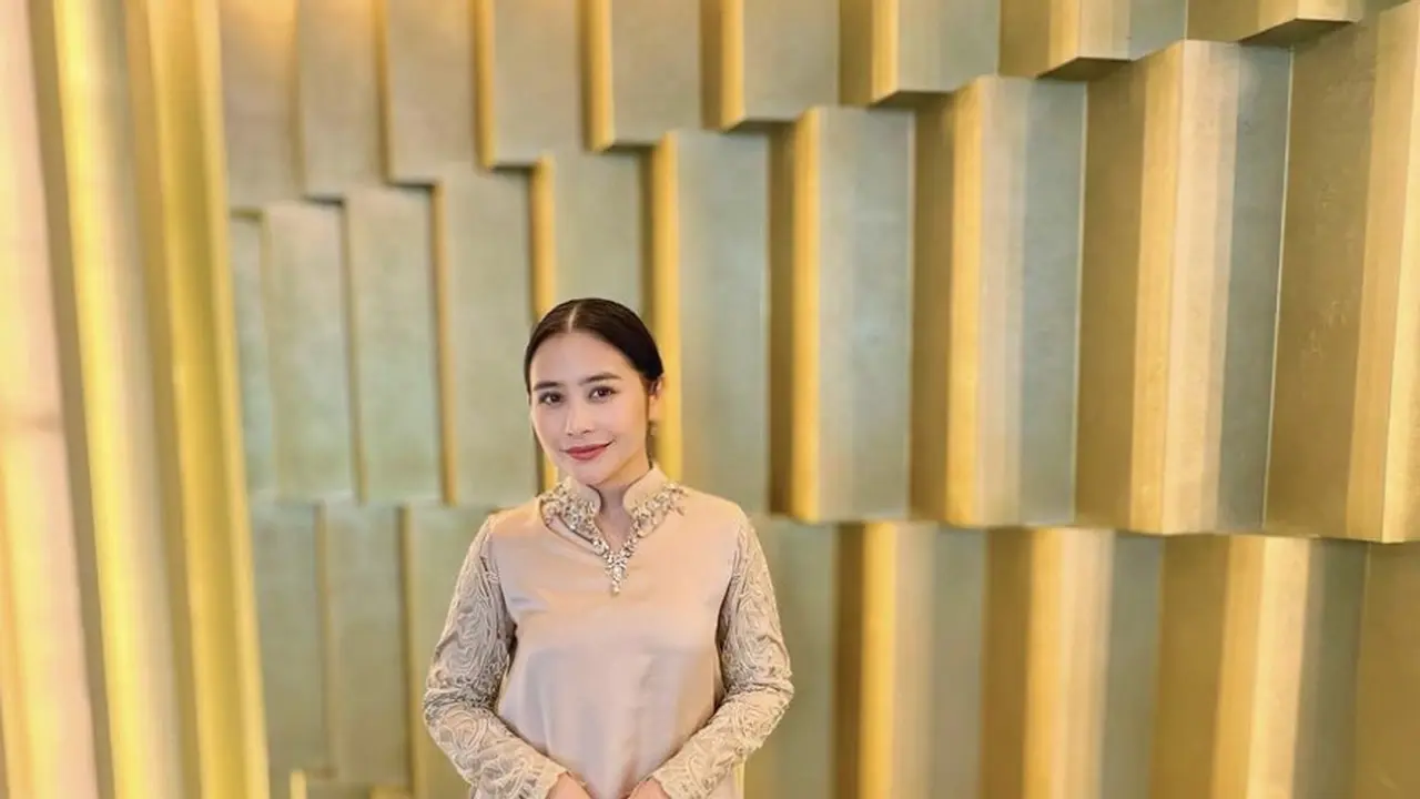 Prilly Latuconsina