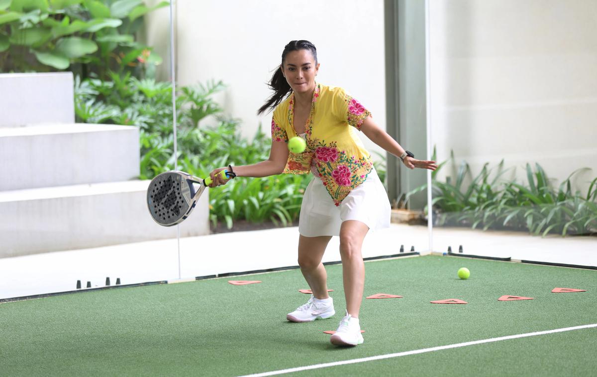 FOTO: Padel Berkebaya Hadirkan Kebaya dalam Gaya Hidup Aktif