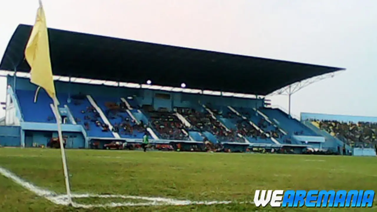 stadion-kanjuruhan-140115b.jpg