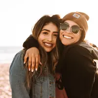 ilustrasi teman/Photo by Omar Lopez on Unsplash