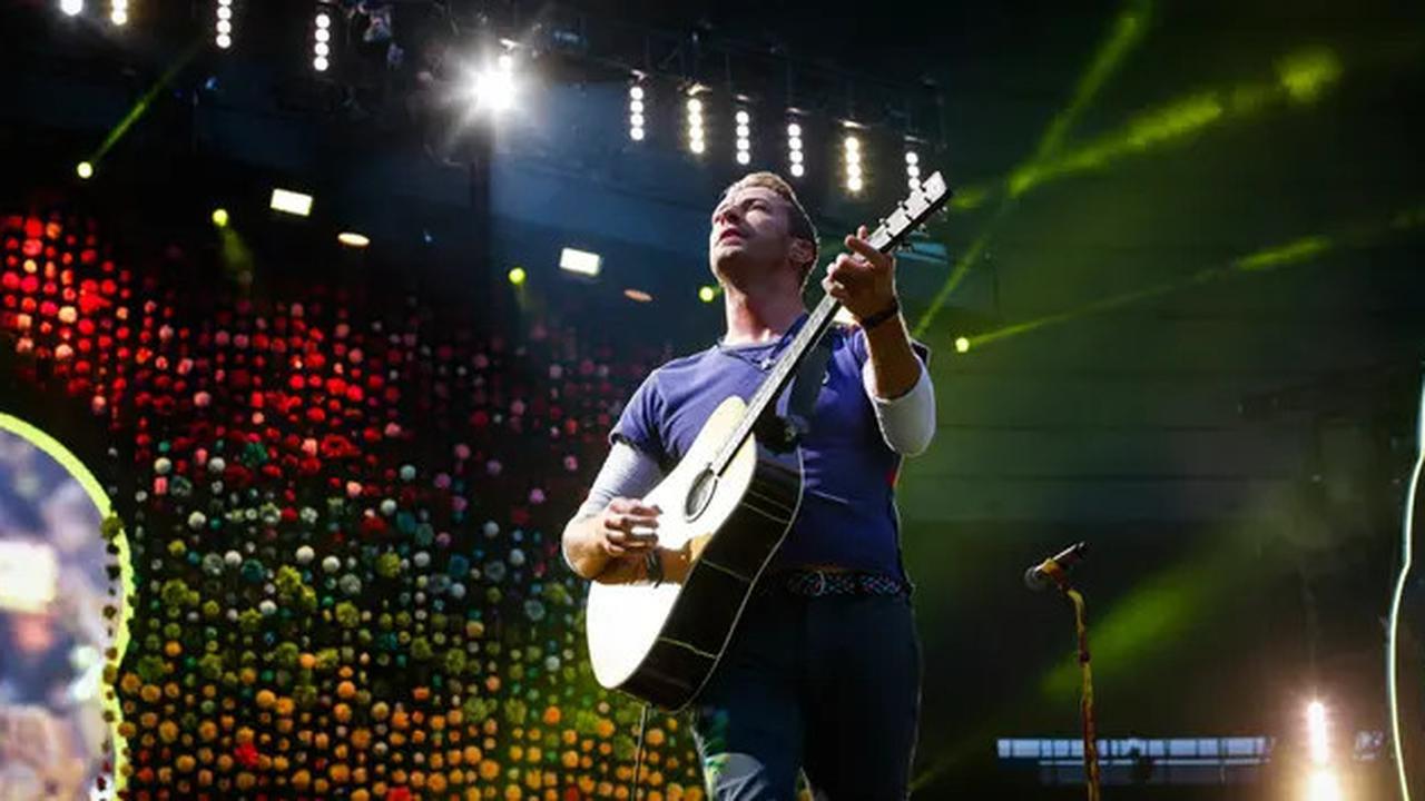 Menggali Makna Mendalam Lagu Fix You oleh Coldplay yang Menyentuh Hati