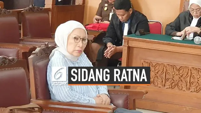 Terdakwa Ratna Sarumpaet kembali menjalani persidangan atas kasus penyebaran berita bohong atau hoaks. Sidang digelar Pengadilan Negeri Jakarta Selatan, Selasa (25/6).