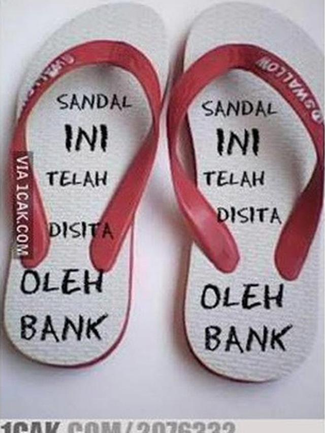 6 Tulisan di Sandal Jepit Tanda Kepemilikan Ini Bikin Ngakak