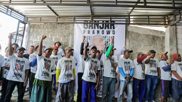 Ratusan petani yang tergabung dalam sukarelawan Petani Tebu Bersatu (Petebu) Dukung Ganjar Kabupaten Nganjuk, menyampaikan harapannya ke bakal capres 2024 Ganjar Pranowo jika terpilih jadi Presiden RI (Istimewa)