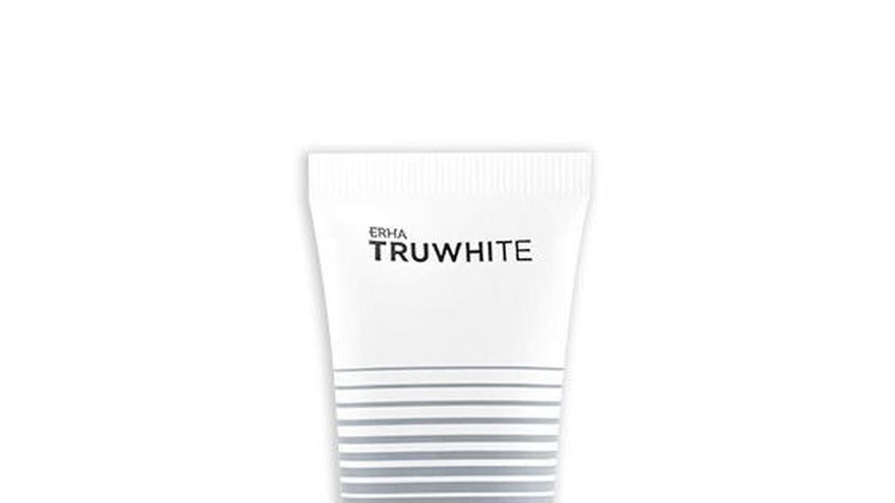 7. Erha Truwhite Arbutin &amp; Peptides Brightening Neck Cream<br>