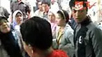 Sidang sengketa tanah perkebunan di PN Padang Sidempuan, Sumut, ricuh. Keluarga terdakwa kecewa dengan putusan hakim yang menjatuhkan vonis satu tahun penjara terhadap terdakwa. 