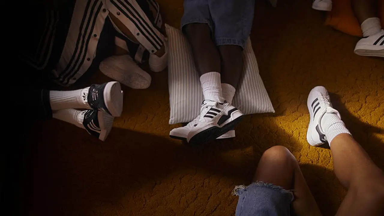 Adidas Originals mengadakan kampanye "Home of Classics Spring/Summer 2023" secara global untuk menghargai warisan Adidas Superstar, Forum, dan Gazelle yang diminati oleh seluruh masyarakat.