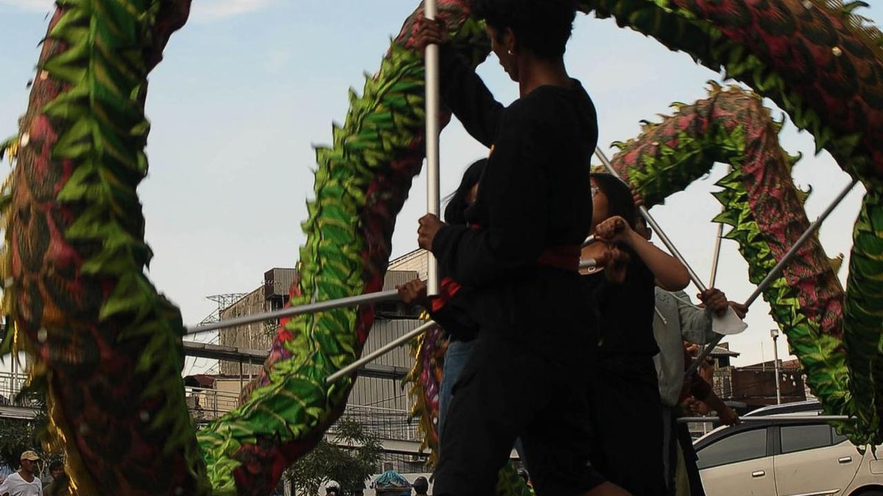 FOTO: Mengintip Latihan Barongsai dan Liong Naga di Jatinegara Jelang Imlek