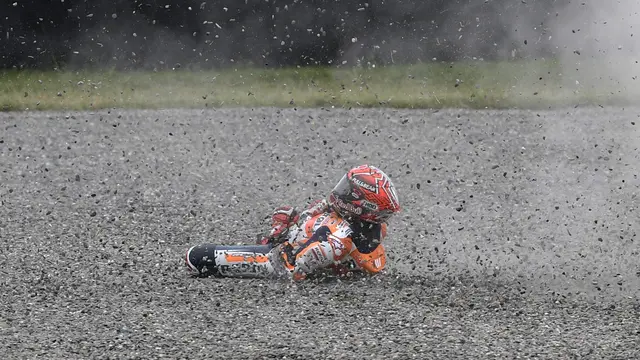 Marc Marquez Jatuh-AP-AFP-20170409